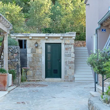 Island Gem Villa *