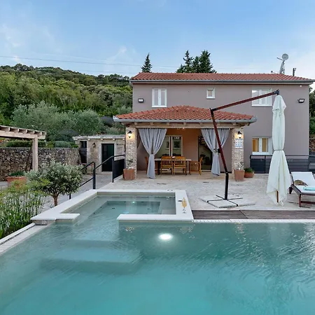 Island Gem Villa
