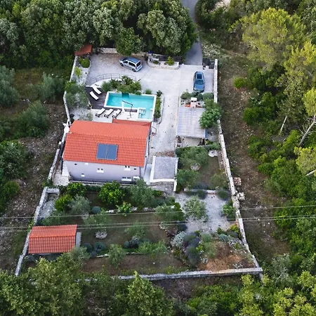 Вилла Island Gem *